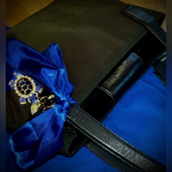 COACH Greenwich Tote Shoulder Bag (1999) with Vintage Metal Hang Tag - Picture 2 of 12